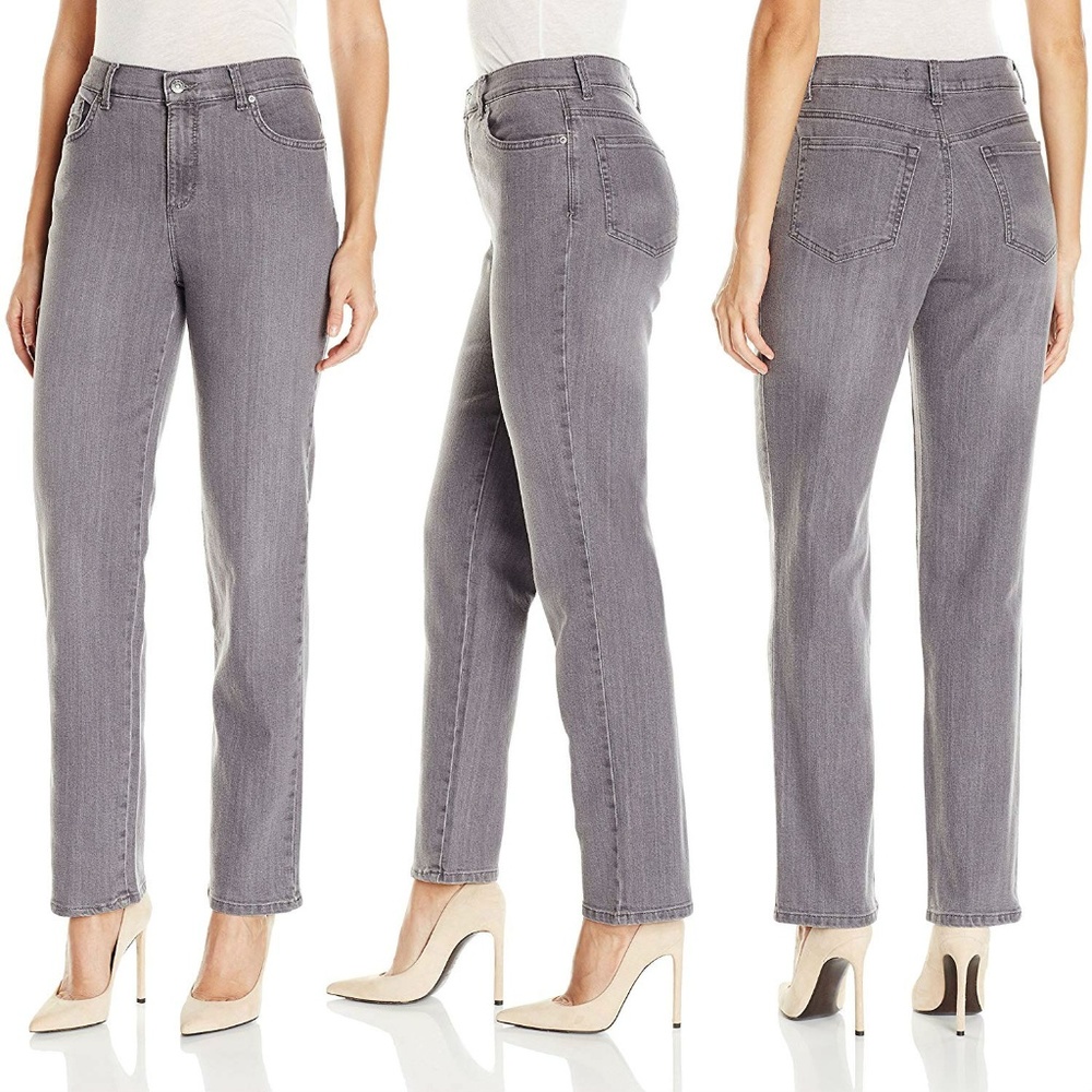New! Gloria Vanderbilt Amanda Tapered Leg Jeans Glacial 10P or 12P